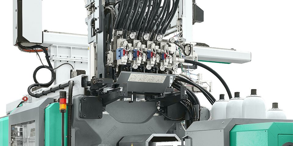 Multi-component mould on an Arburg Allrounder