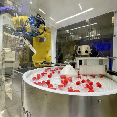 Feeding Blood-Line Circuits Without Twisting, Jamming or Deforming Them
